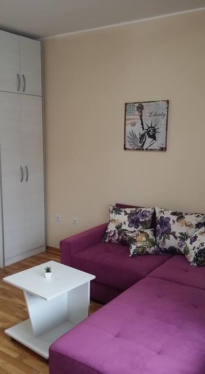 Apartments Secer Sokak Surčin Dış mekan fotoğraf