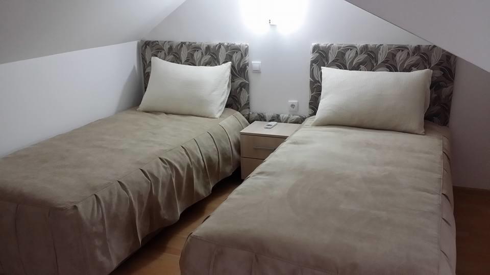 Apartments Secer Sokak Surčin Oda fotoğraf